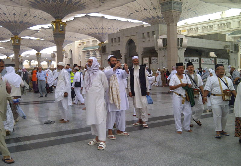 Menjaga Keharmonisan dan Kepedulian dalam Beribadah Umroh