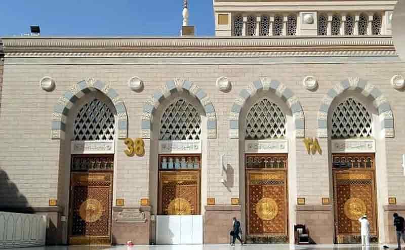 Mengenal Pintu Masjid Nabawi yang Mengagumkan